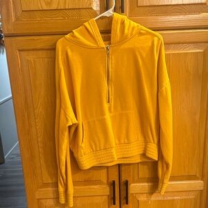 Zine Clothing Women's V-Neck Yellow Sweater